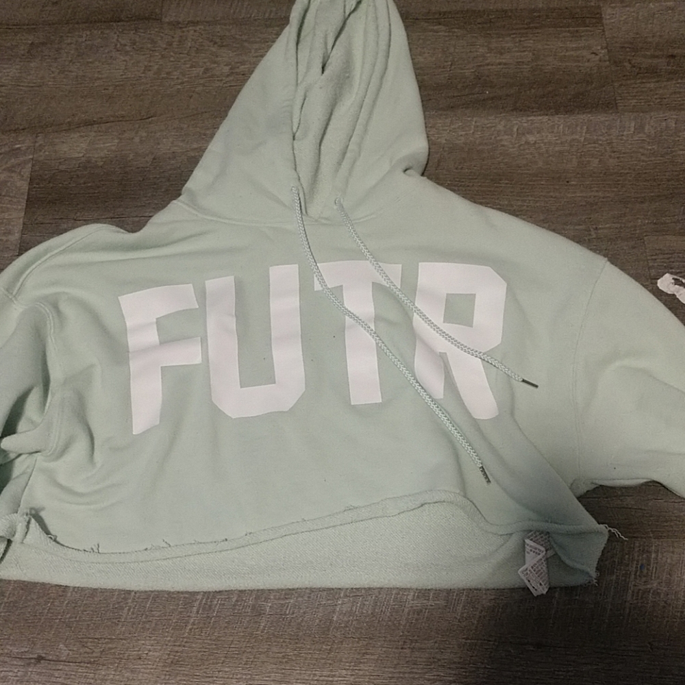 Cropped hoodie